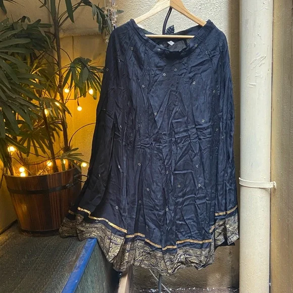 Aurelia Long Skirt. Size - M-L-XL - Picture 3 of 8